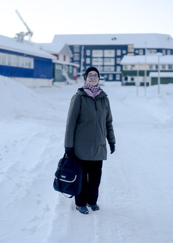 格陵兰岛普通百姓：囤粮、存钱努力保持冷静本以为美国是盟友不料竟成其猎物(图2)